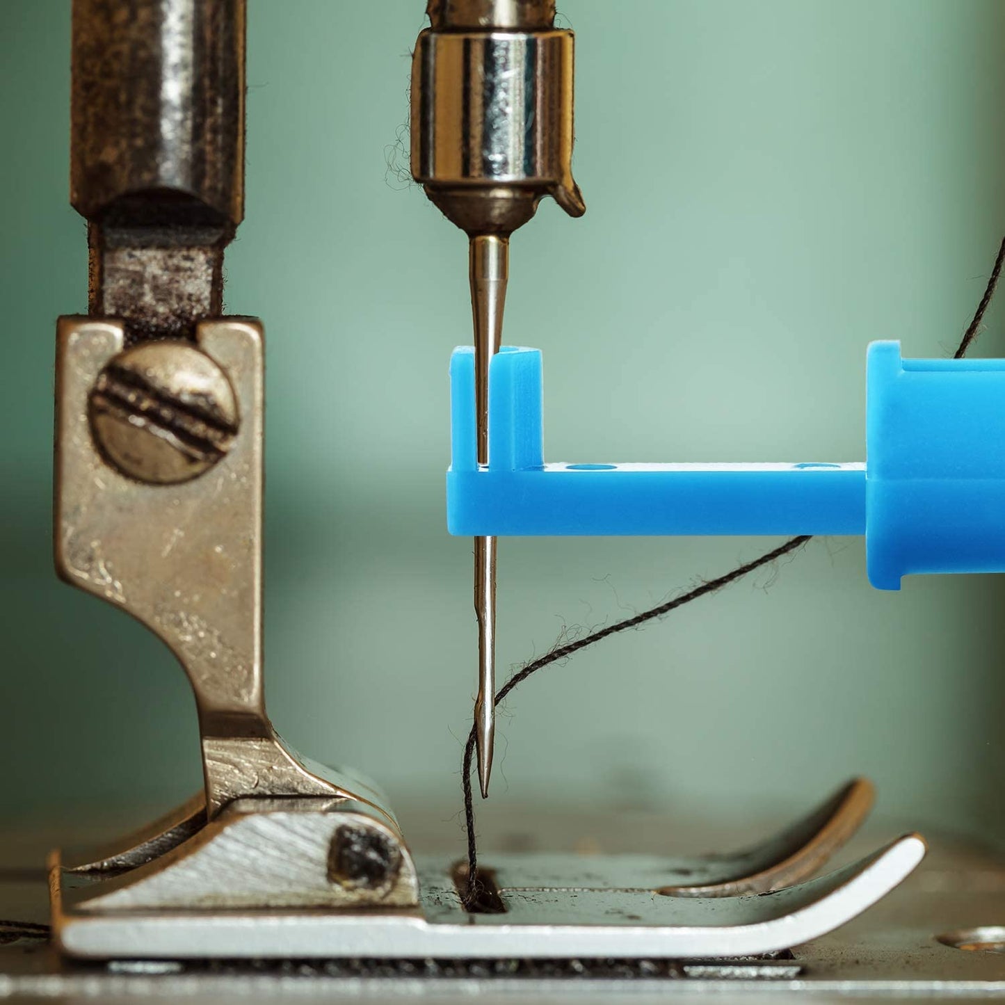 Needle Threader