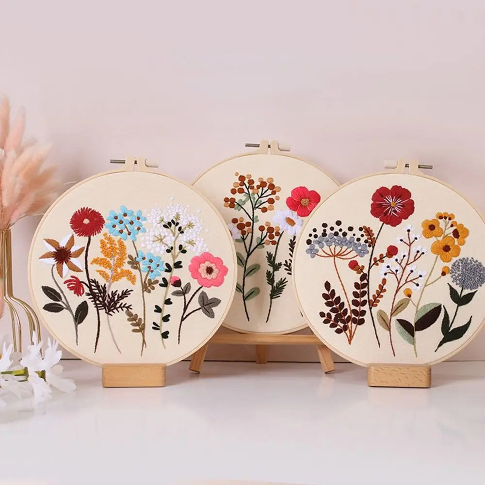 Embroidery Kit Field Bloom Collection
