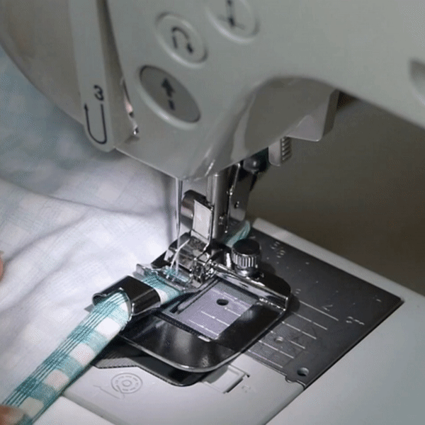 Wide Rolled Hem Presser Foot Set